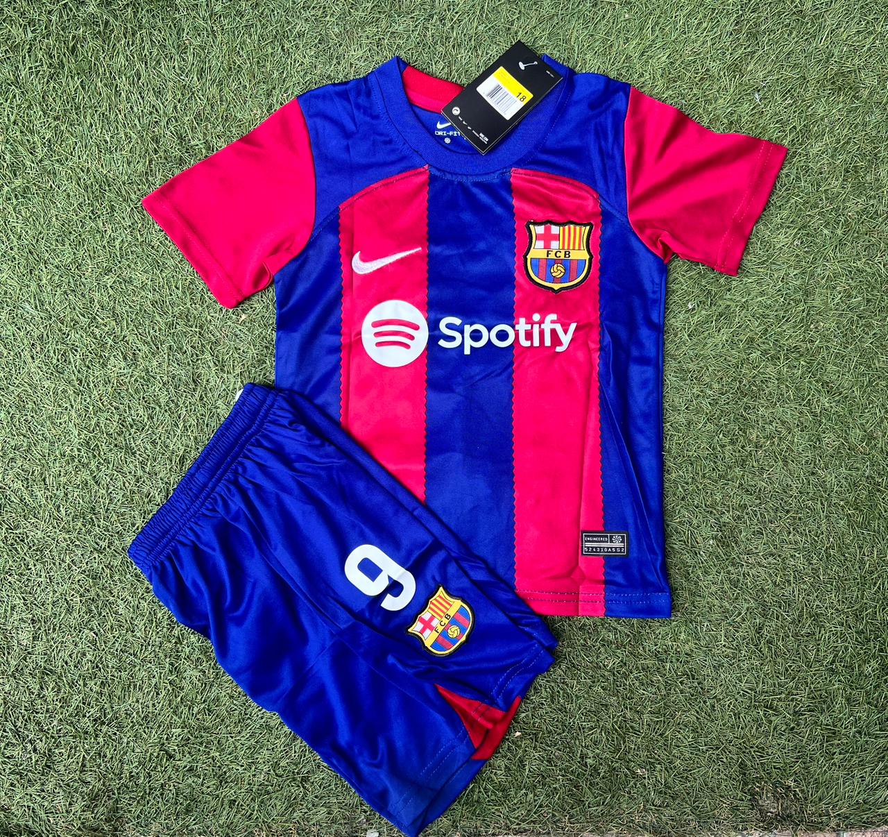 Conjunto FC Barcelona 23/24 - Local