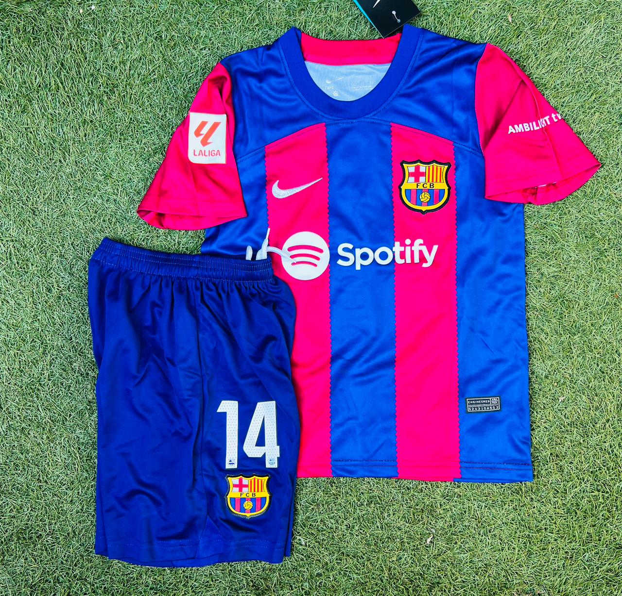 Conjunto FC Barcelona 23/24 - Local
