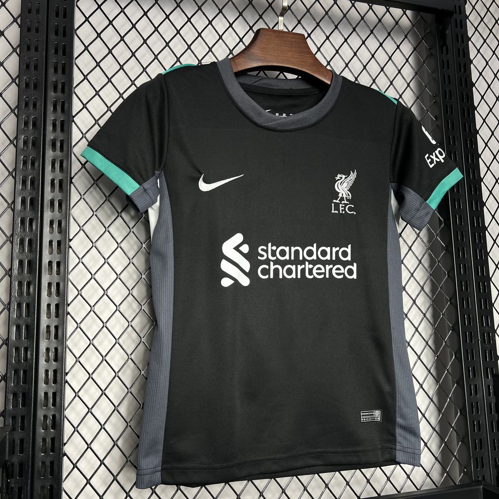 Conjunto Liverpool 24/25 - Visita