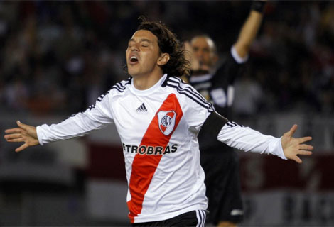 Camiseta Retro River Plate 09/10 - Manga Larga