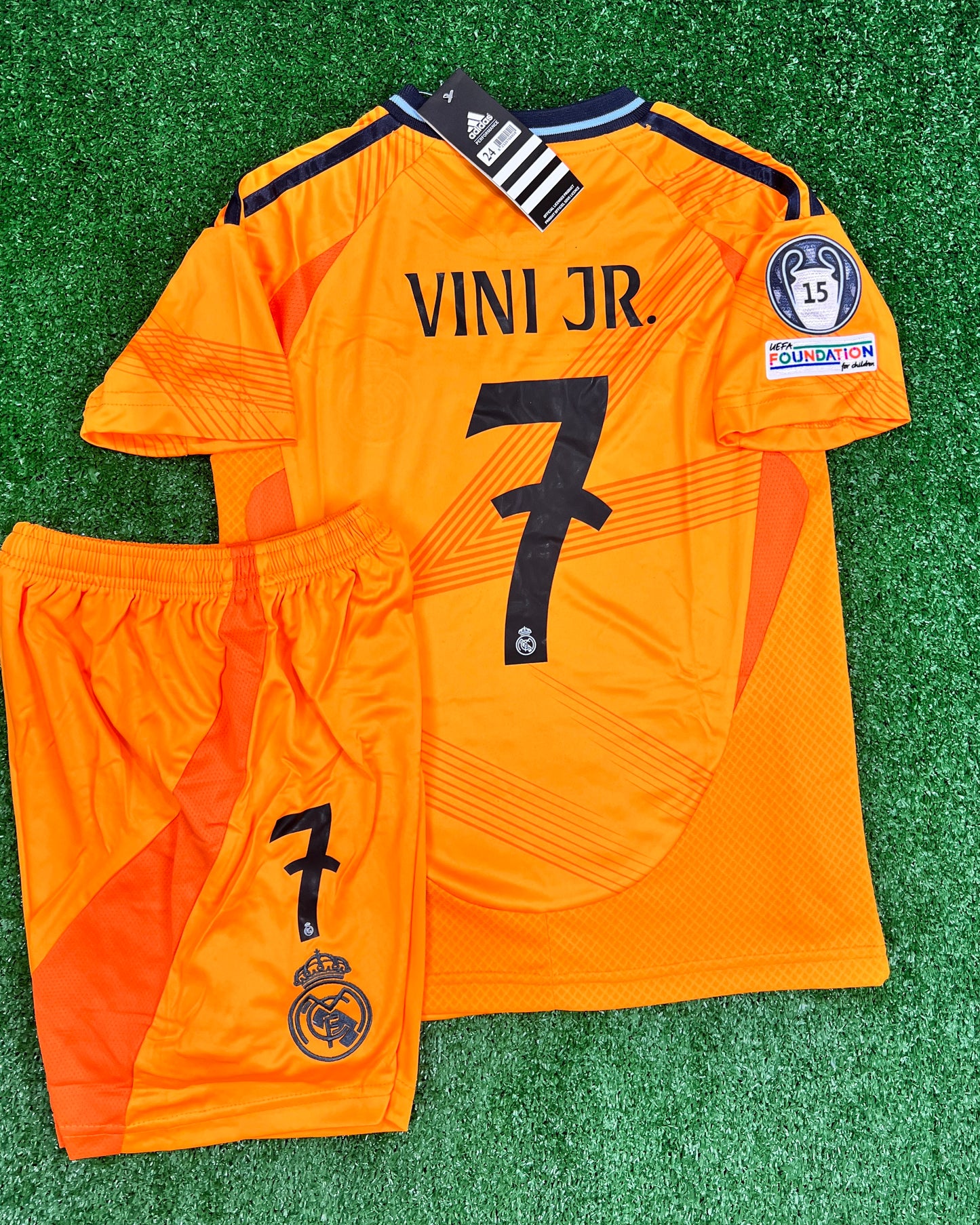 Conjunto Real Madrid 24/25 - 2era equipacion