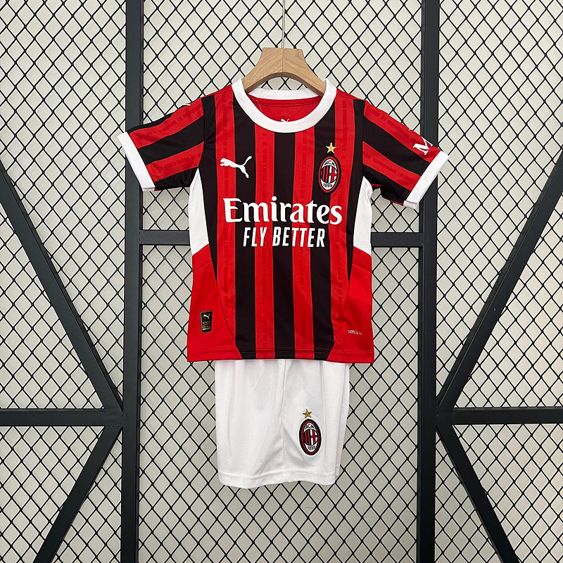 Conjunto AC Milan 24/25
