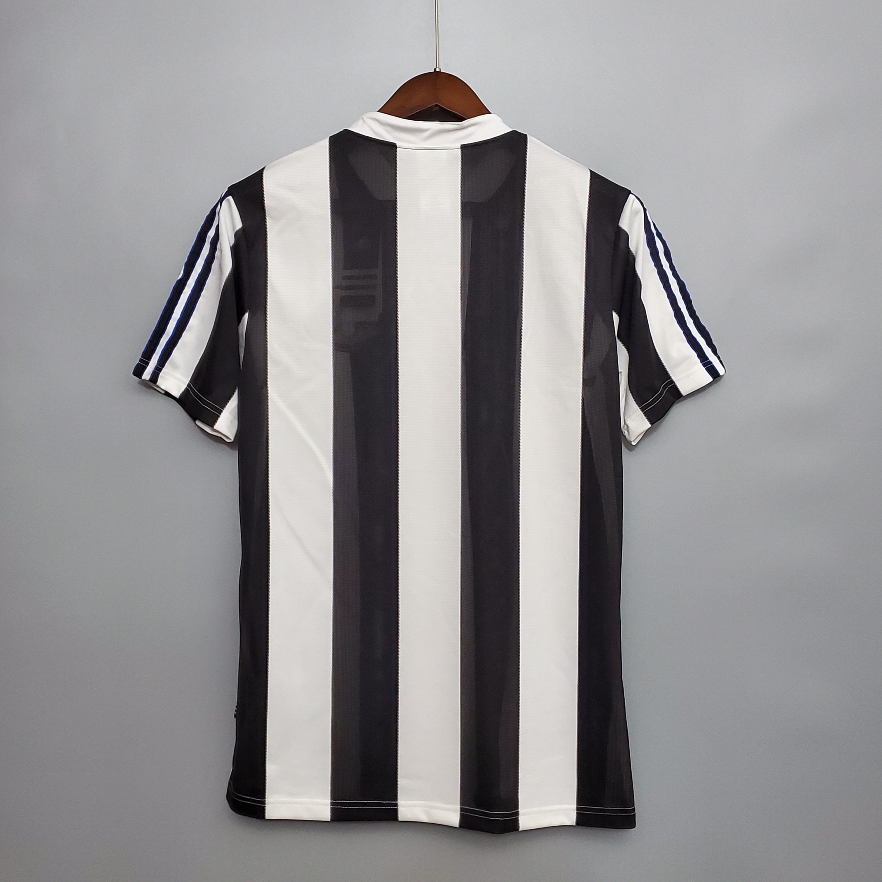 Camiseta Retro Newcastle 95/97