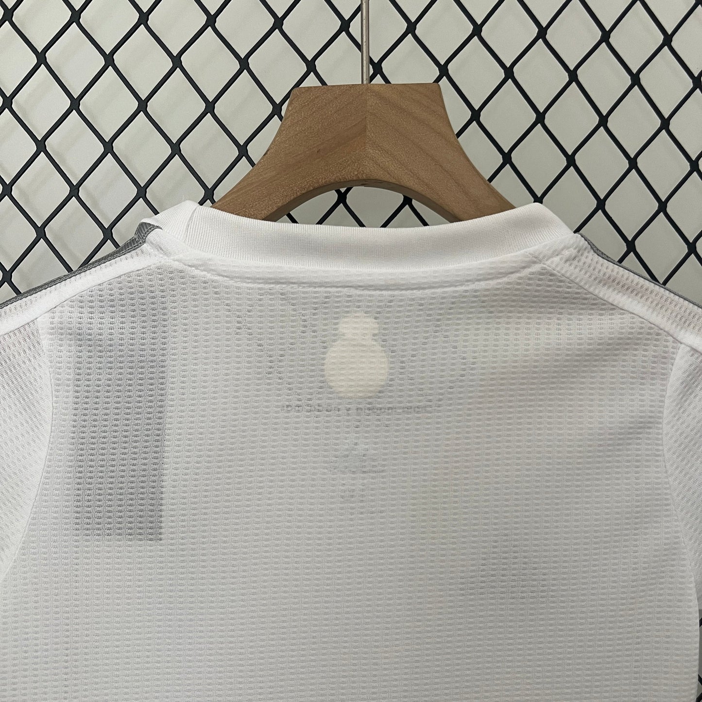 Conjunto Real Madrid 15/16 Retro Final Champions