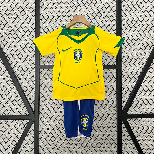 Conjunto Retro Brasil 2004