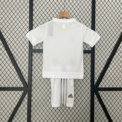 Conjunto Real Madrid 15/16 Retro Final Champions