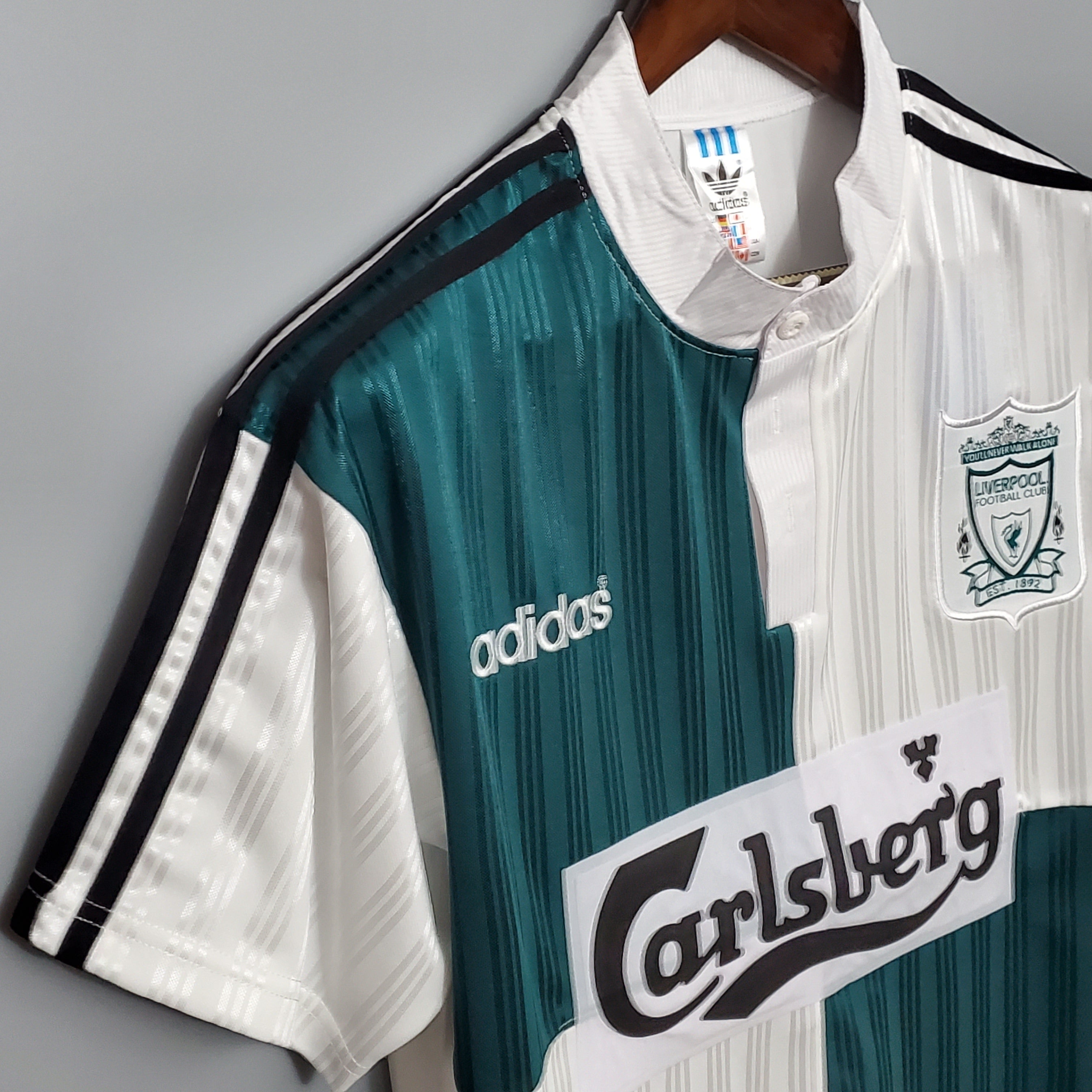 Camiseta Retro Liverpool 95/96 - Visita