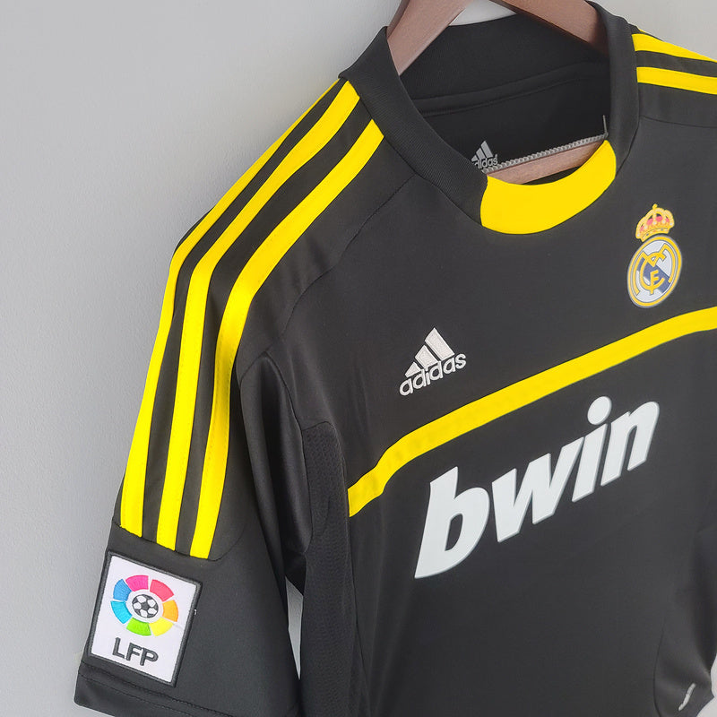 Camiseta Retro Real Madrid 11/12 - Casillas 1