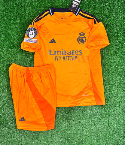 Conjunto Real Madrid 24/25 - 2era equipacion