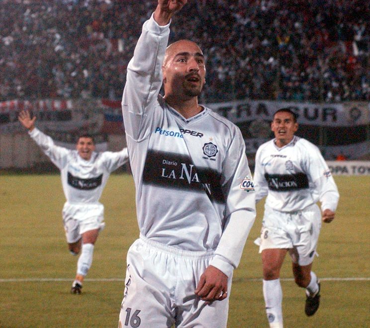 Camiseta Retro Olimpia 2002