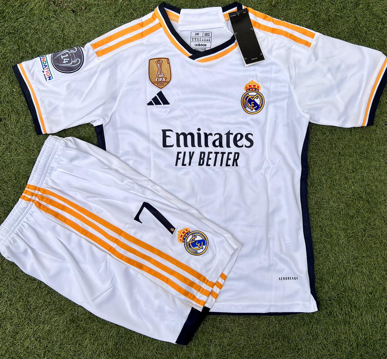 Conjunto Real Madrid 23/24 - Local