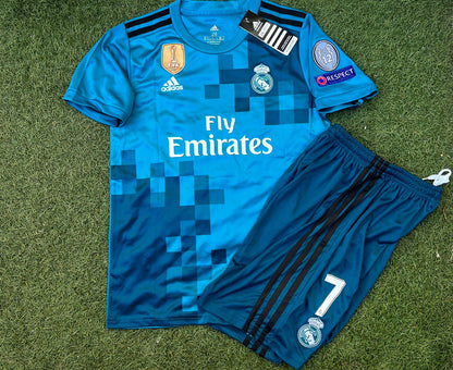 Conjunto Real Madrid 17/18 - Visitante