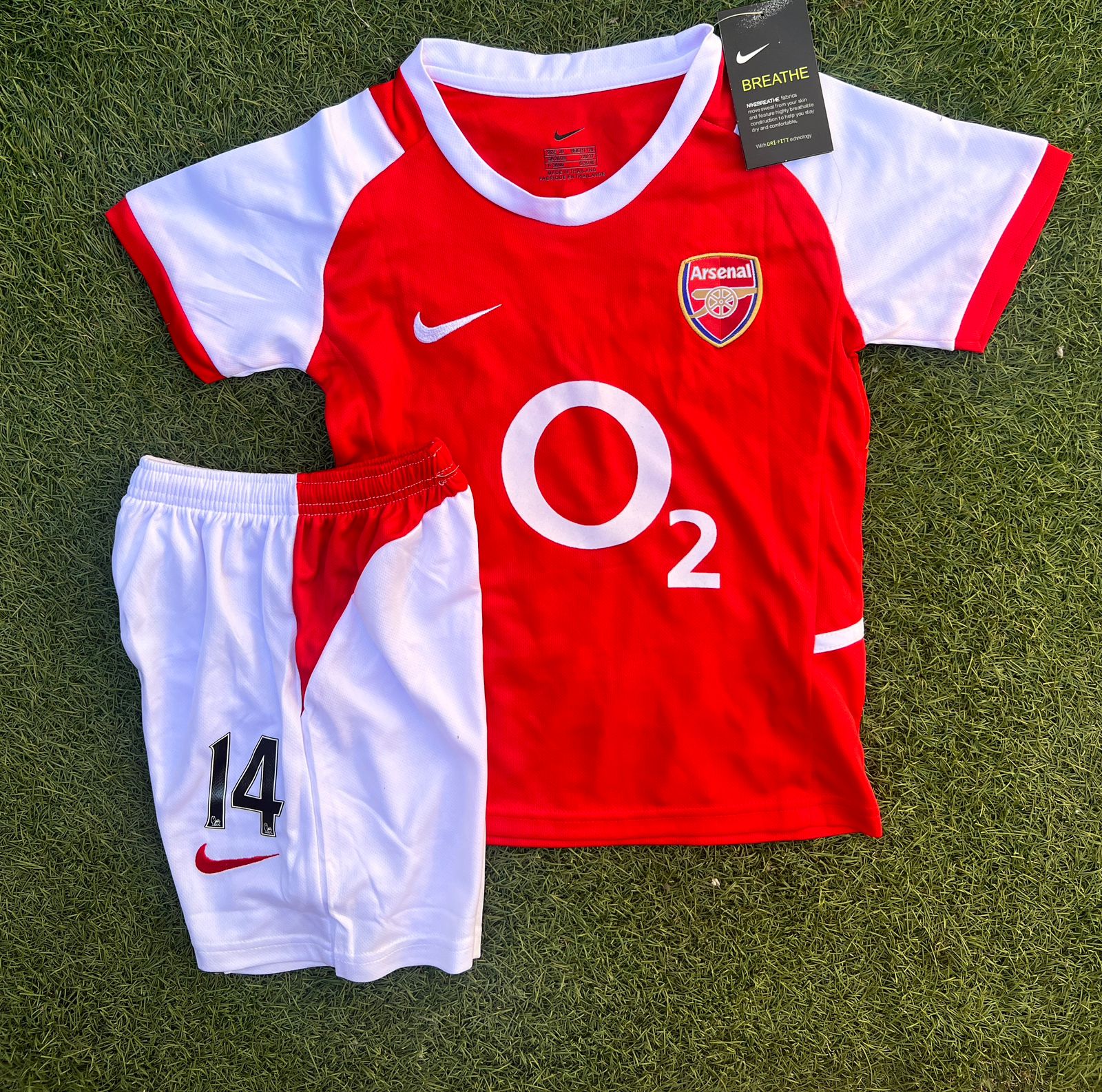 Conjunto Arsenal 02/03 - Henry 14