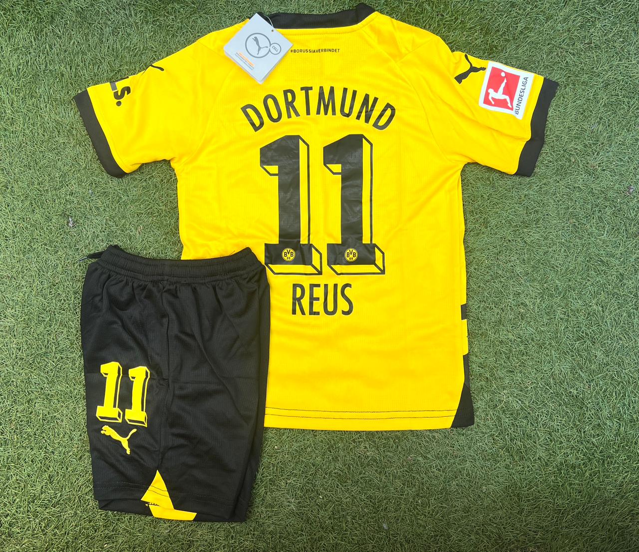 Conjunto Borussia Dortmund 23/24