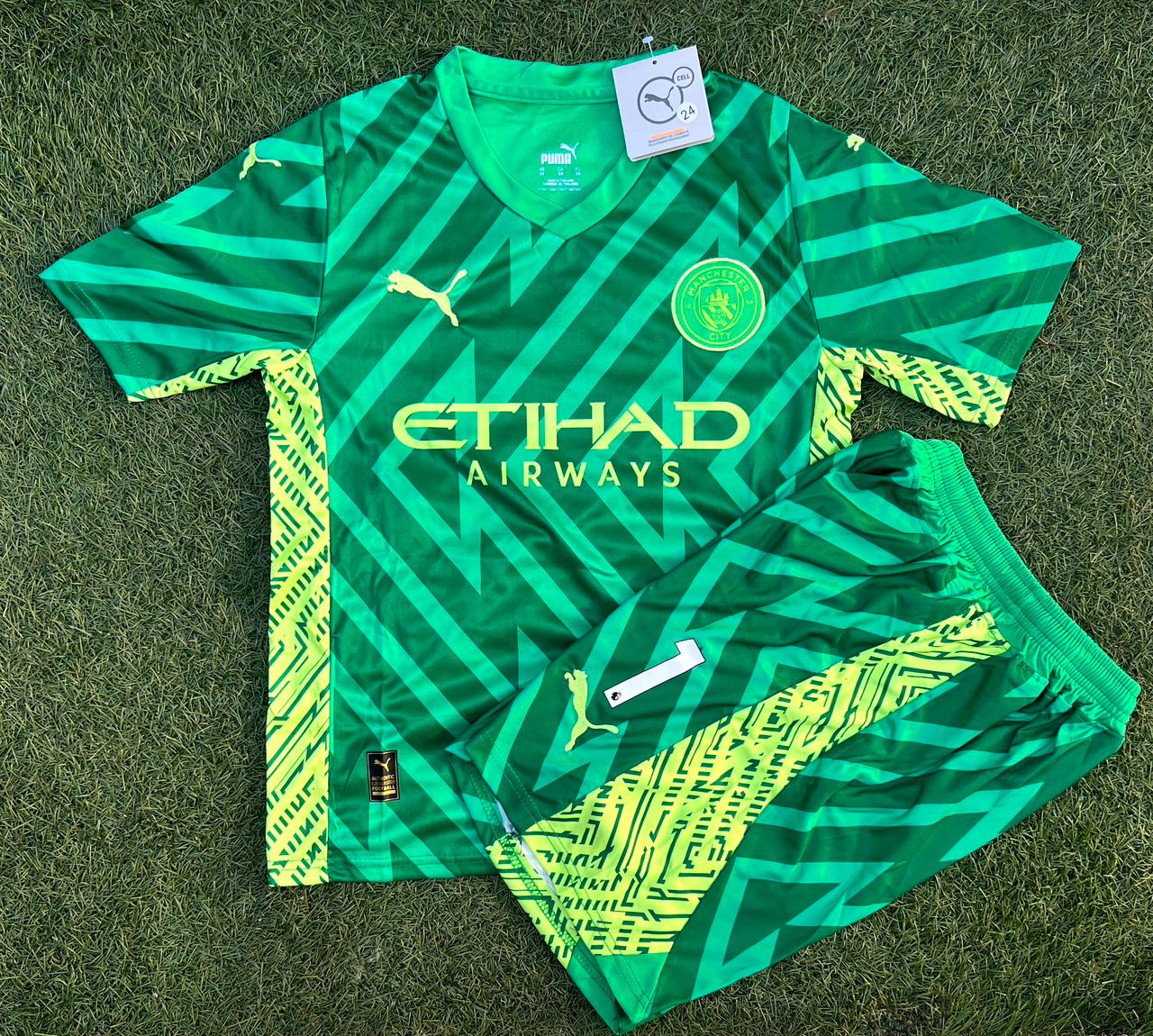 Selected Variant Image