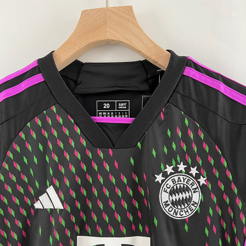 Camiseta Retro Bayern 23/24 - Visita