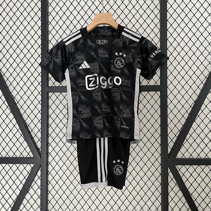 Conjunto Ajax 23/24 - Visita