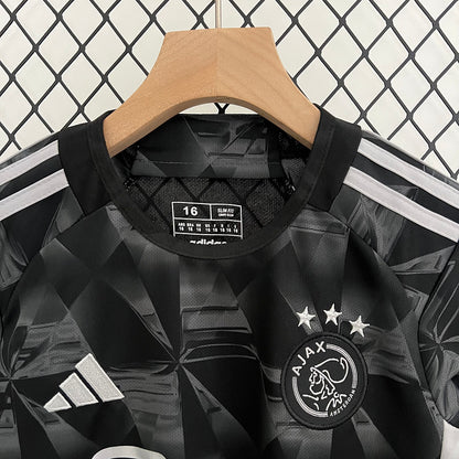 Conjunto Ajax 23/24 - Visita