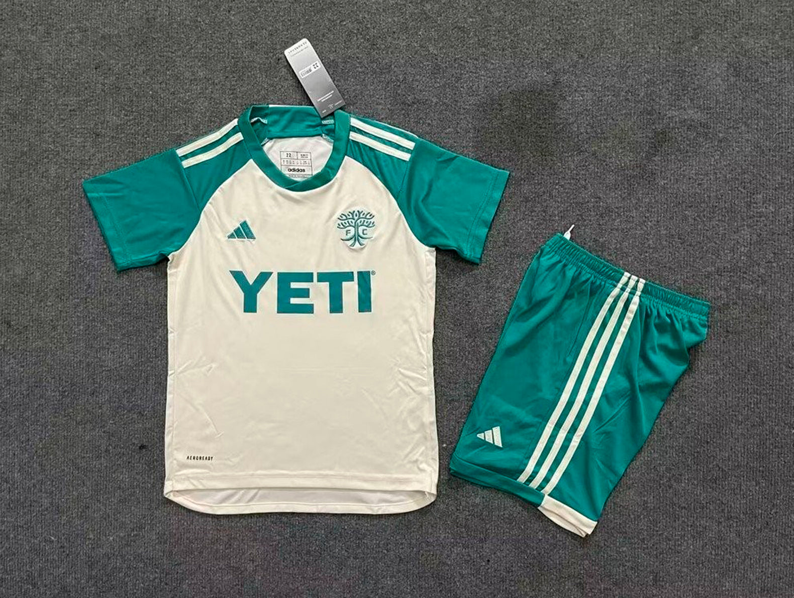 Selected Variant Image