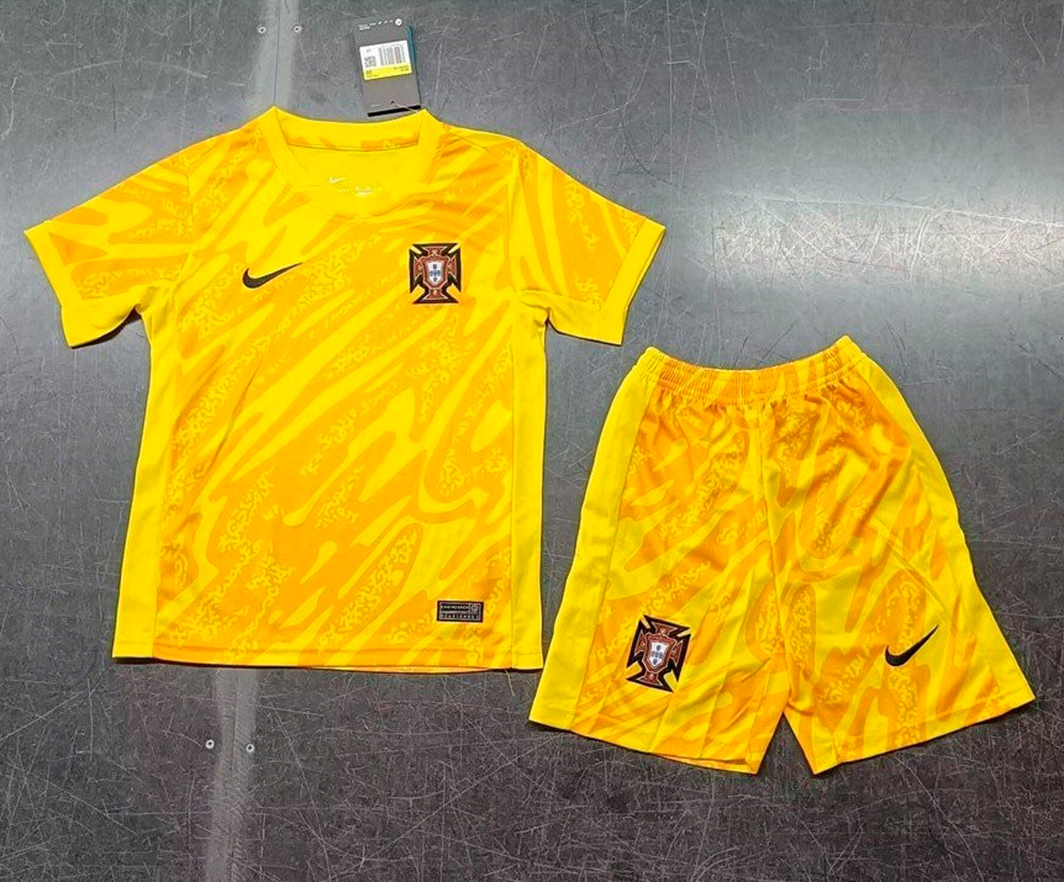 Selected Variant Image