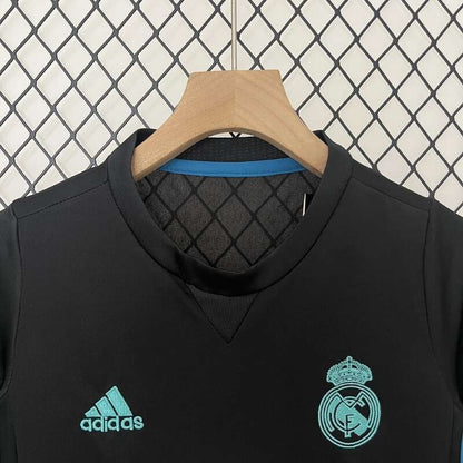 Conjunto Retro Real Madrid 17/18 - 3era equipación